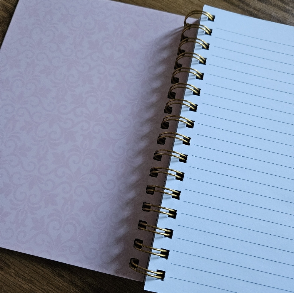 Designer Studios Notebook - Picture 2 of 4